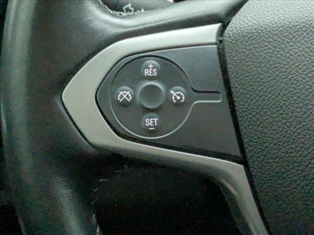 Used 2022 Chevrolet Colorado 2WD LT Truck Crew Cab