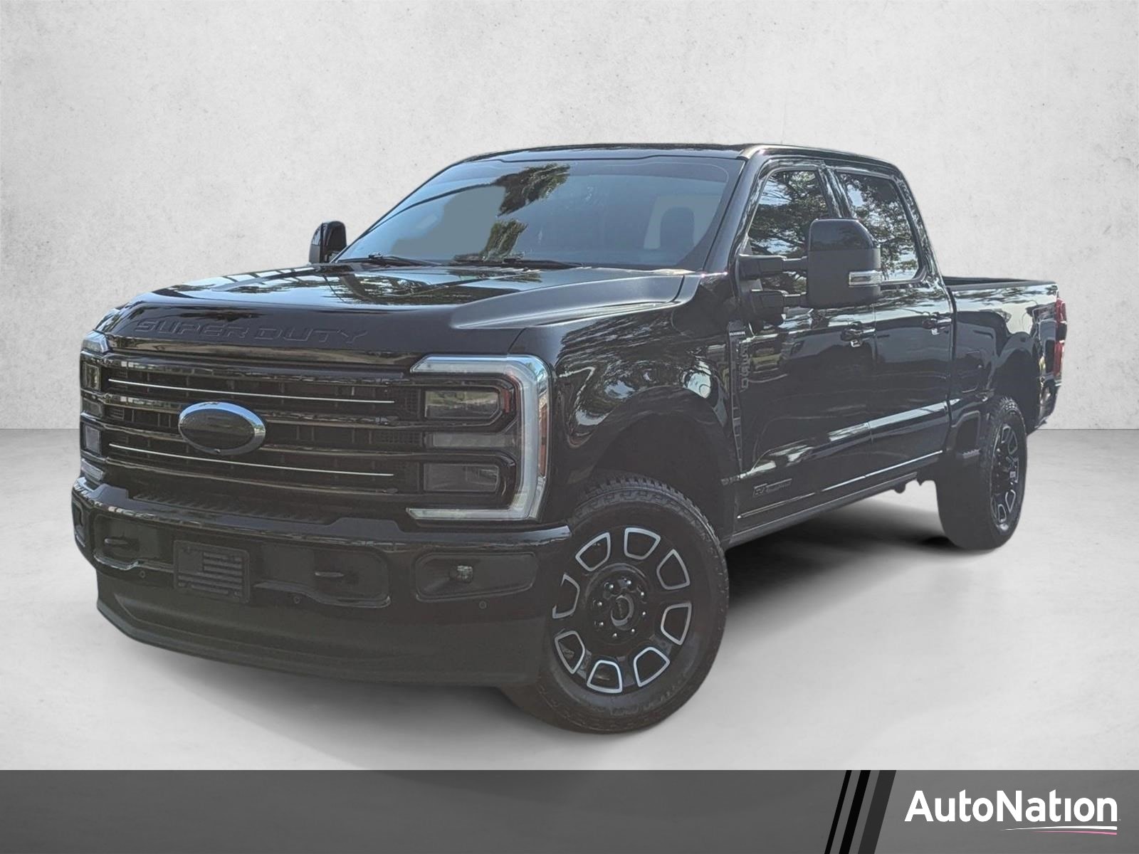 2025 Ford F-350 Platinum 4x4 Crew Cab 6-3/4' Box SRW's photo