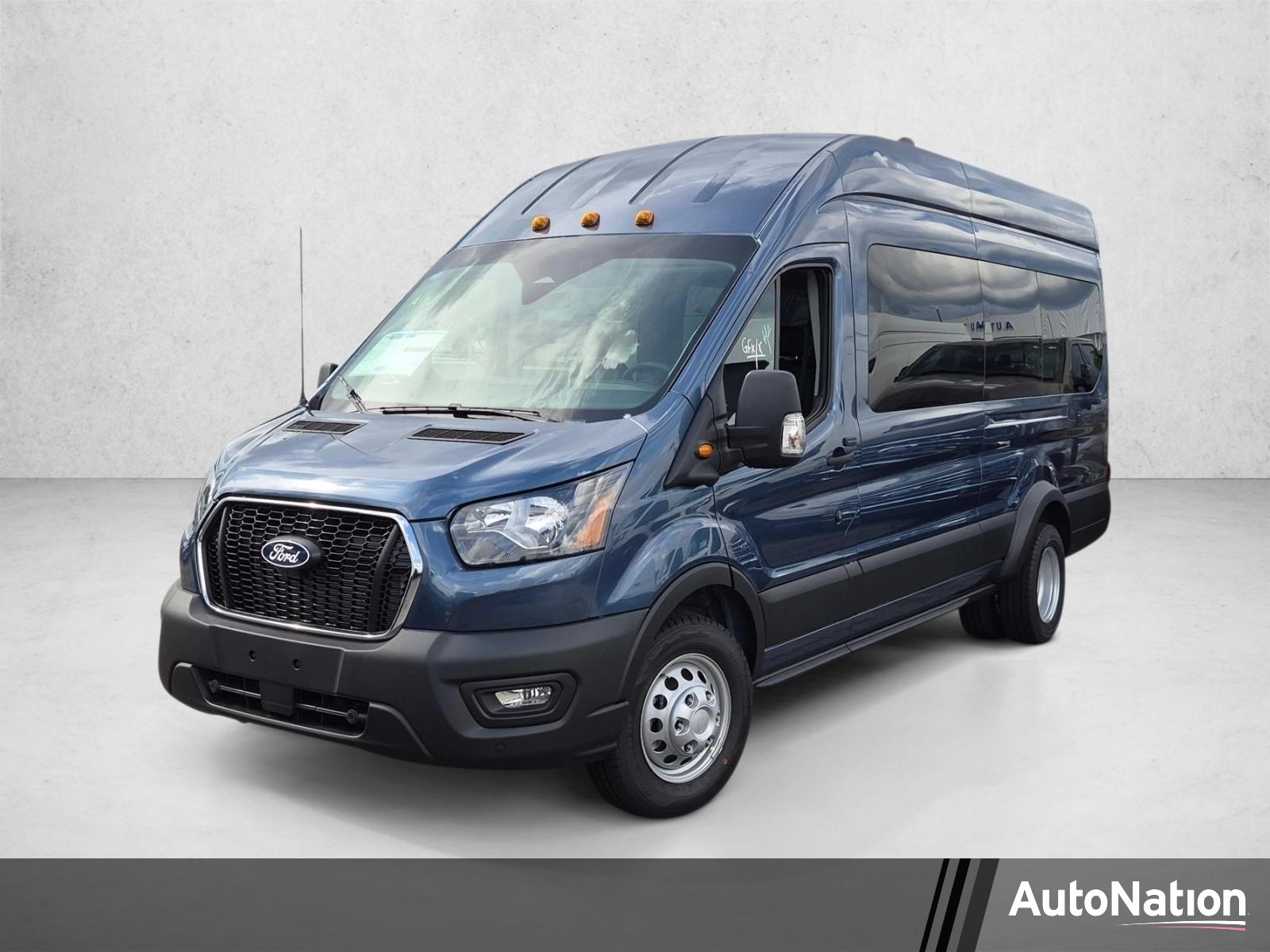  Ford Transit-350 Passenger