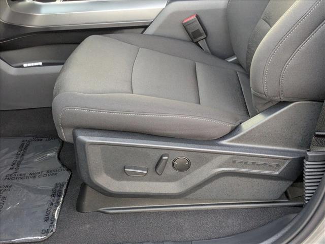 2025 Ford F-150 XLT photo 4