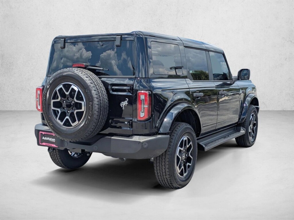 New 2026 Ford Bronco Outer Banks SUV