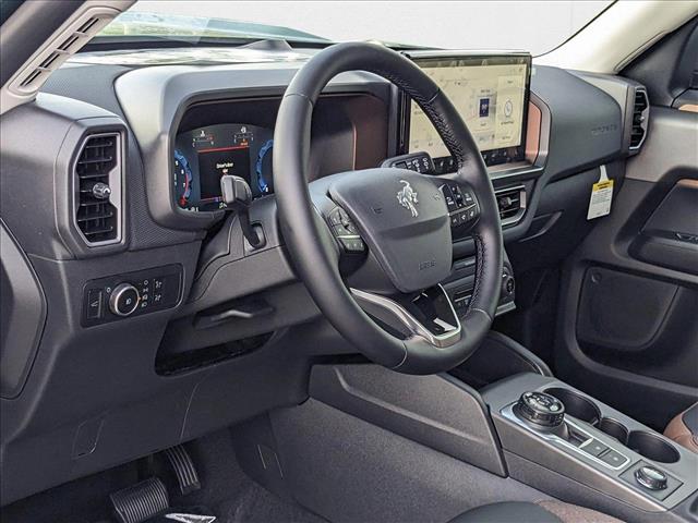 2025 Ford Bronco Sport Outer Banks photo 2