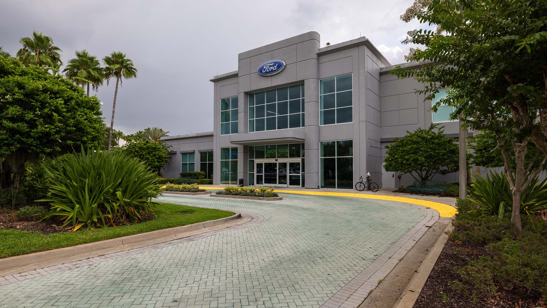 Exterior view of AutoNation Ford Sanford
