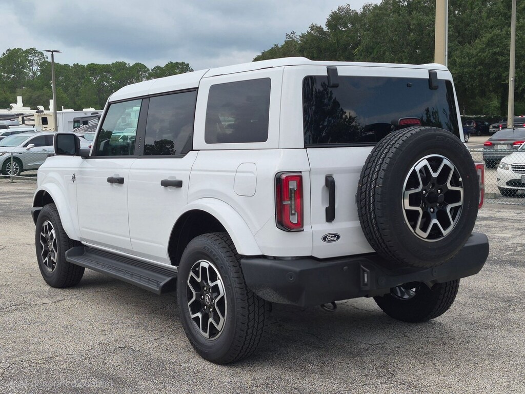 New 2026 Ford Bronco Outer Banks SUV