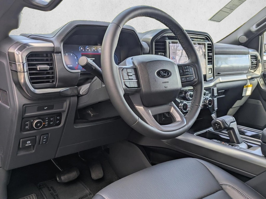 New 2026 Ford F-150 LARIAT Truck SuperCrew Cab