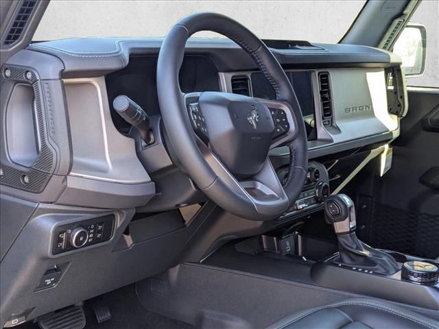 2025 Ford Bronco Outer Banks photo 3