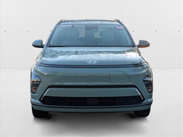 2025 Hyundai Kona Electric SEL photo 2