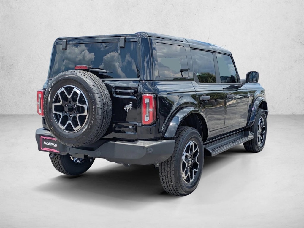 New 2026 Ford Bronco Outer Banks SUV