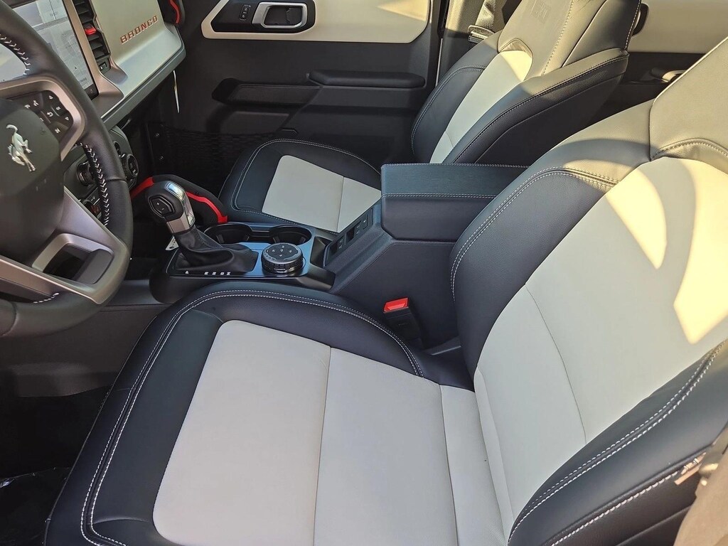 New 2026 Ford Bronco Outer Banks SUV