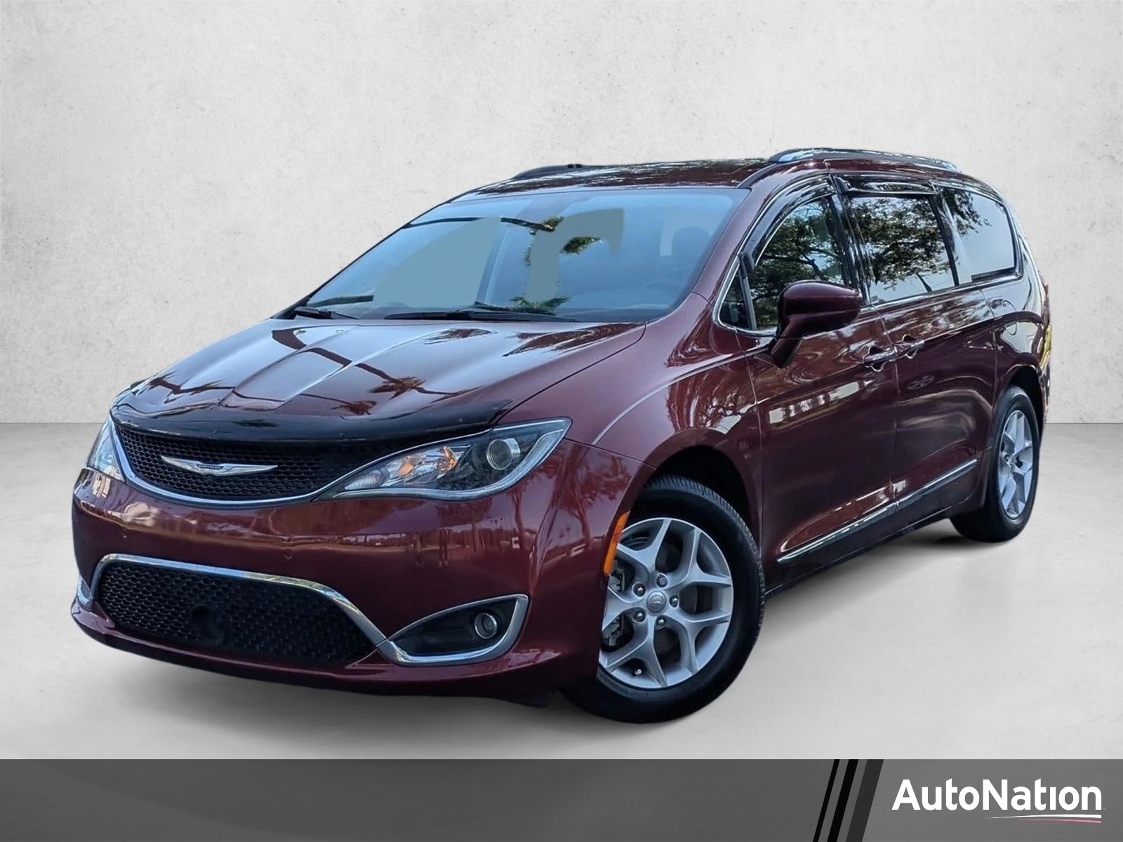 2020 Chrysler Pacifica Touring L Plus's photo