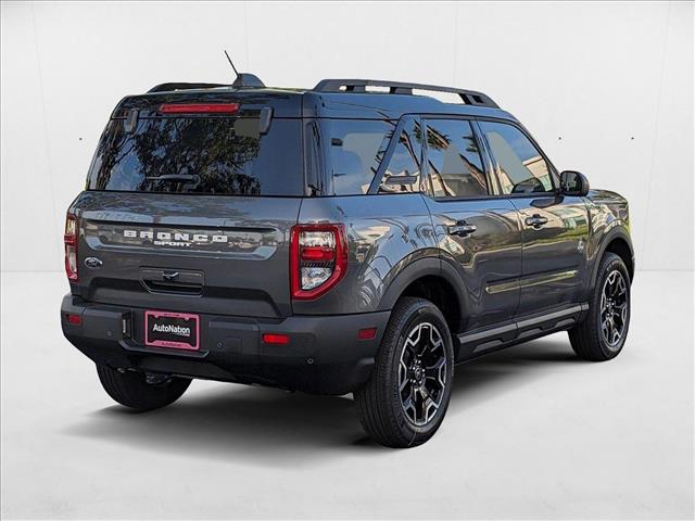 2025 Ford Bronco Sport Outer Banks photo 2