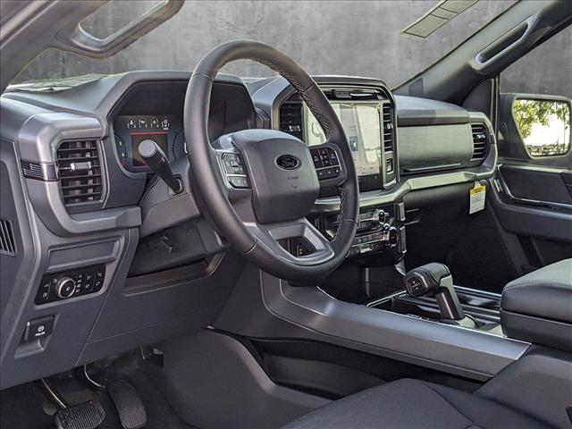 2025 Ford F-150 XLT photo 3