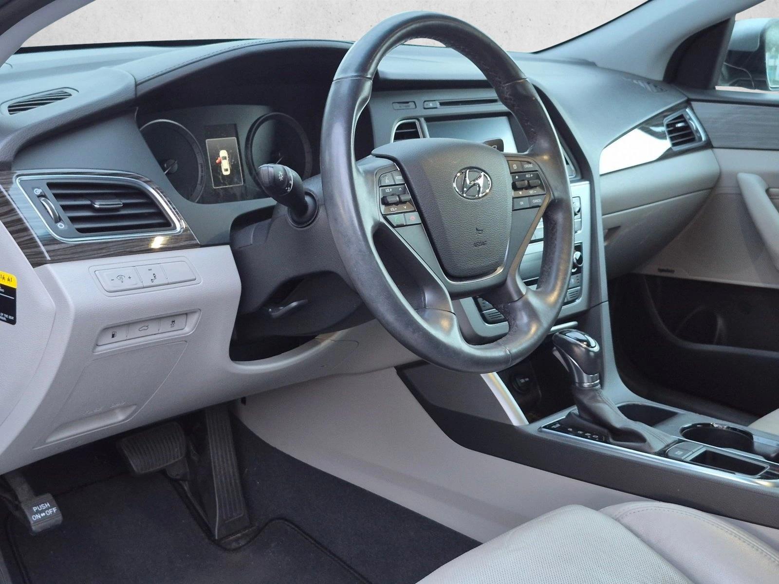 Used 2015 Hyundai Sonata Limited with VIN 5NPE34AF4FH022571 for sale in Sanford, FL