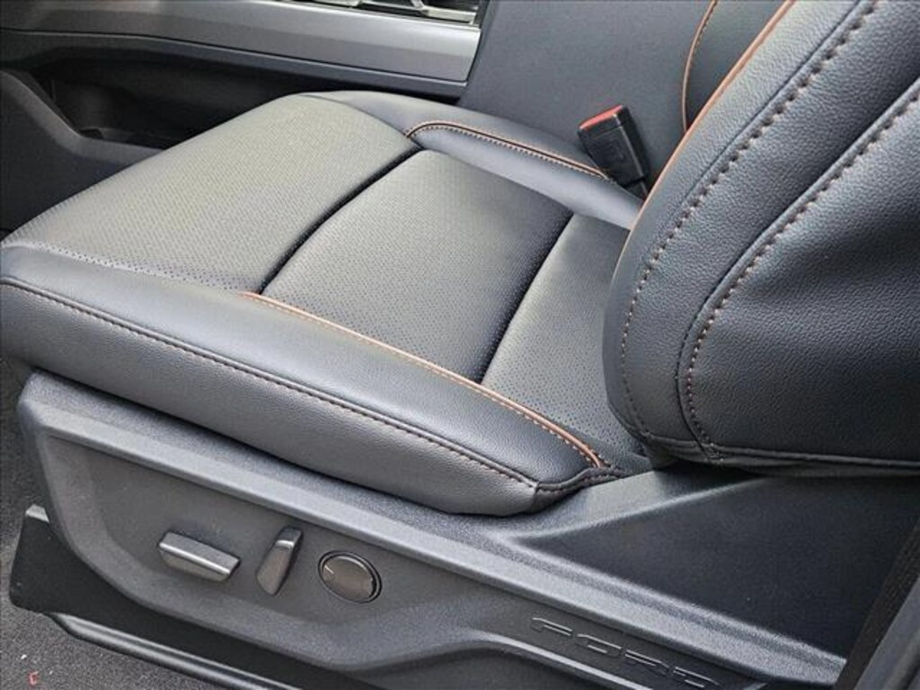 New 2026 Ford F-250 LARIAT Truck Crew Cab