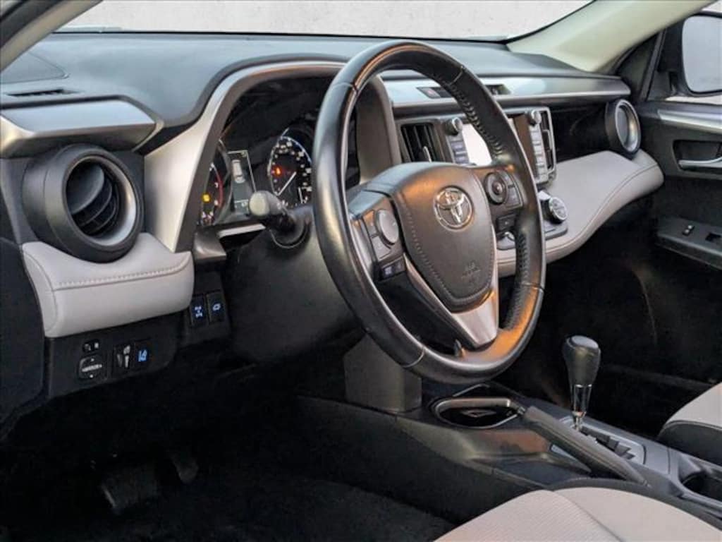 Used 2016 Toyota RAV4 XLE SUV
