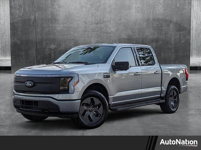 2025 Ford F-150 Lightning Flash's photo