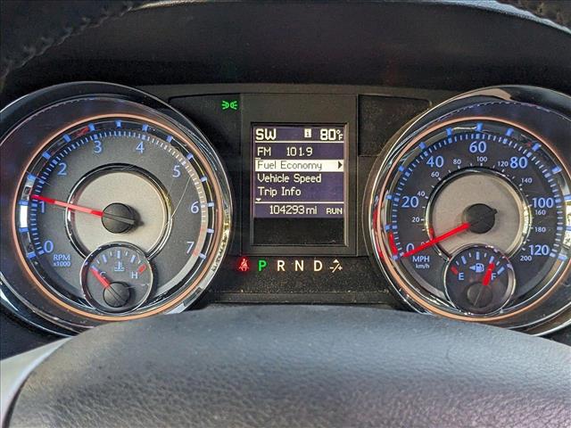 2015 Chrysler Town & Country Touring photo 3