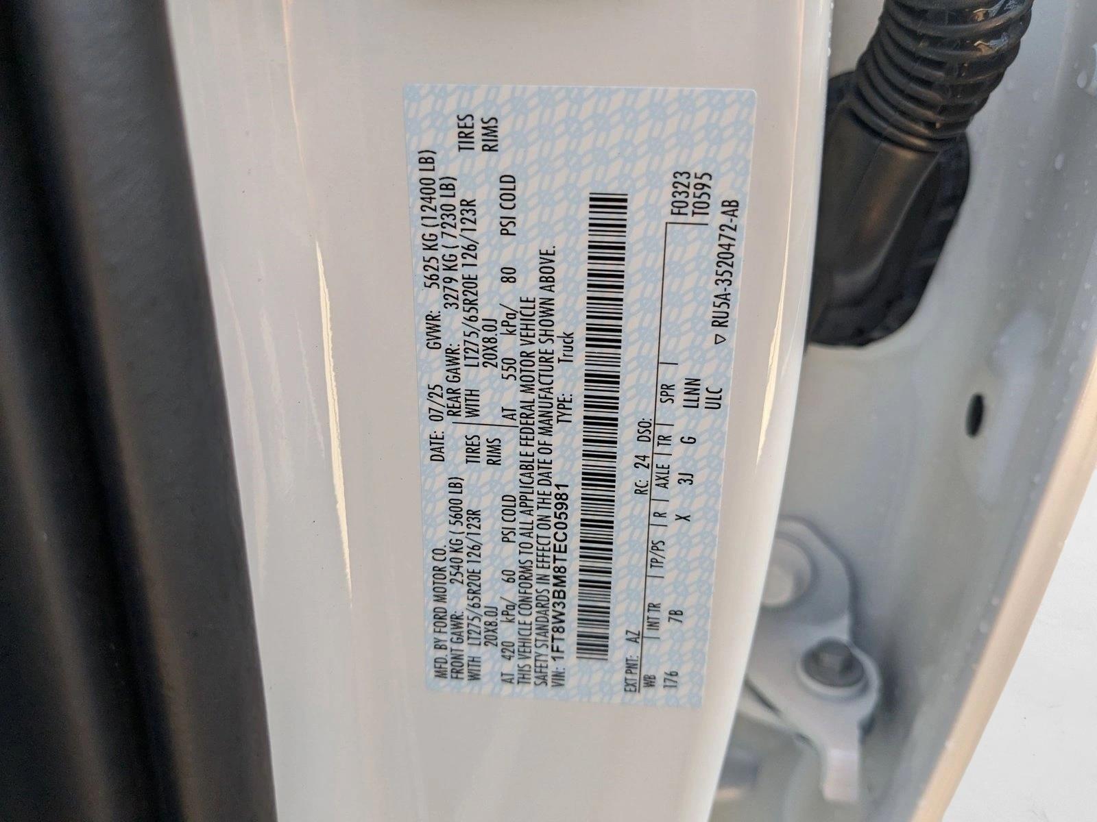 2026 Ford F-350 Super Duty Platinum - Photo 16