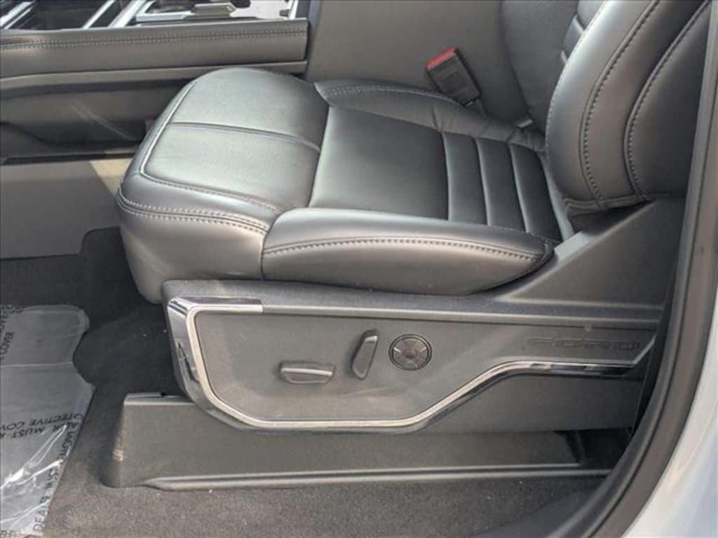 New 2026 Ford F-350 Platinum Truck Crew Cab