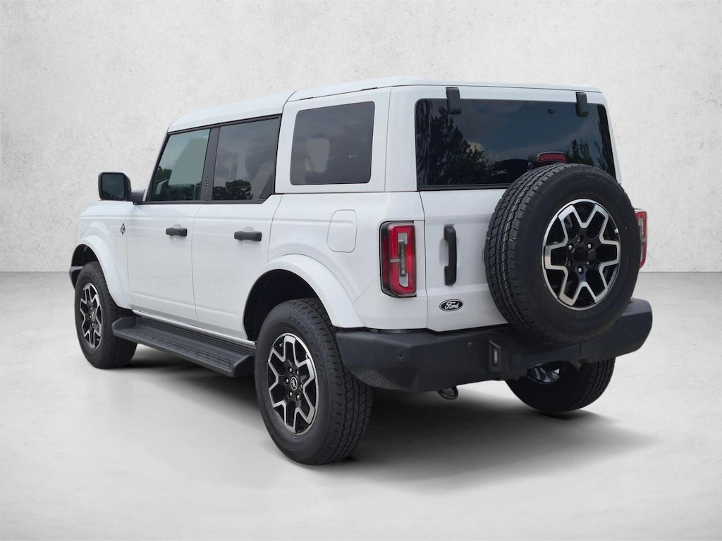 New 2026 Ford Bronco Outer Banks SUV