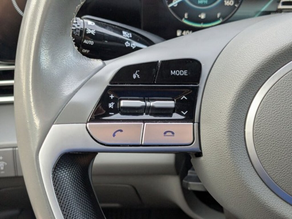 Used 2023 Hyundai Elantra SEL Sedan