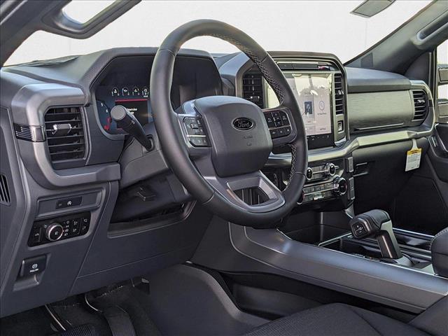 2025 Ford F-150 XLT photo 3
