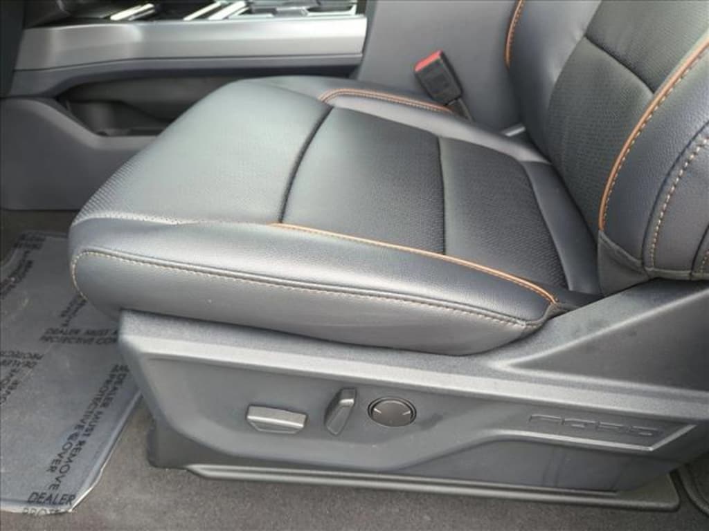 New 2026 Ford F-350 LARIAT Truck Crew Cab