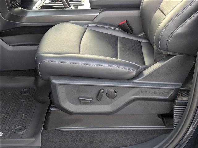 2025 Ford F-150 Lariat photo 4