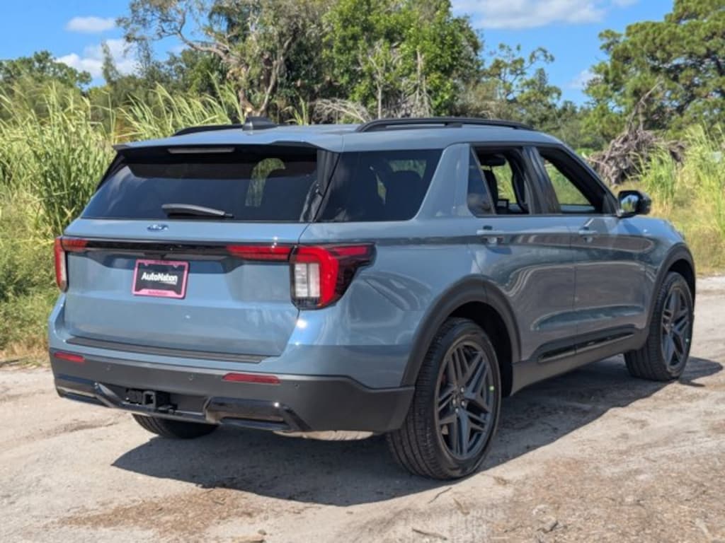 New 2025 Ford Explorer ST-Line SUV