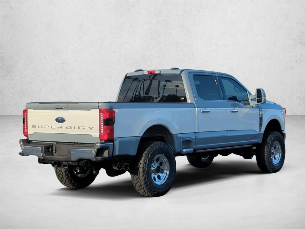 New 2026 Ford F-250 LARIAT Truck Crew Cab