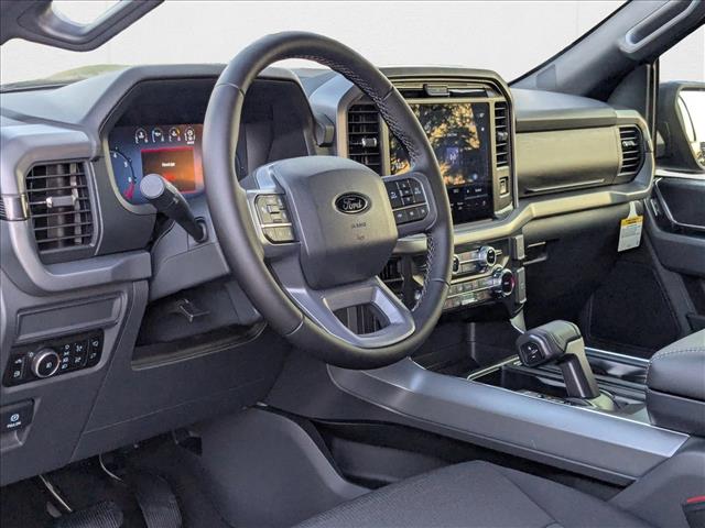 2025 Ford F-150 XLT photo 3