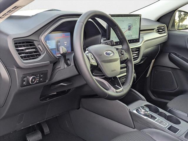 2025 Ford Escape photo 3