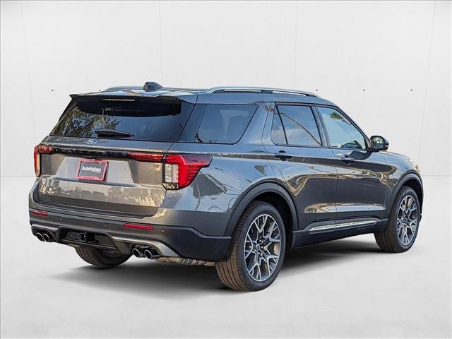 2025 Ford Explorer Platinum photo 2