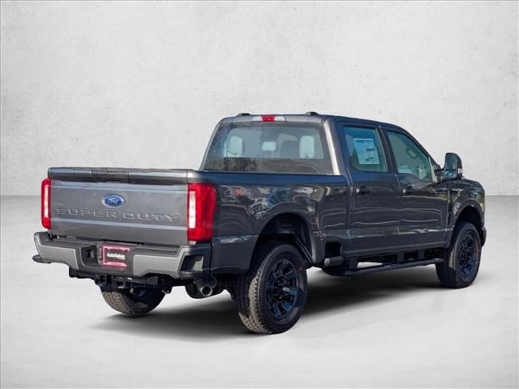 New 2026 Ford F-250 XL Truck Crew Cab