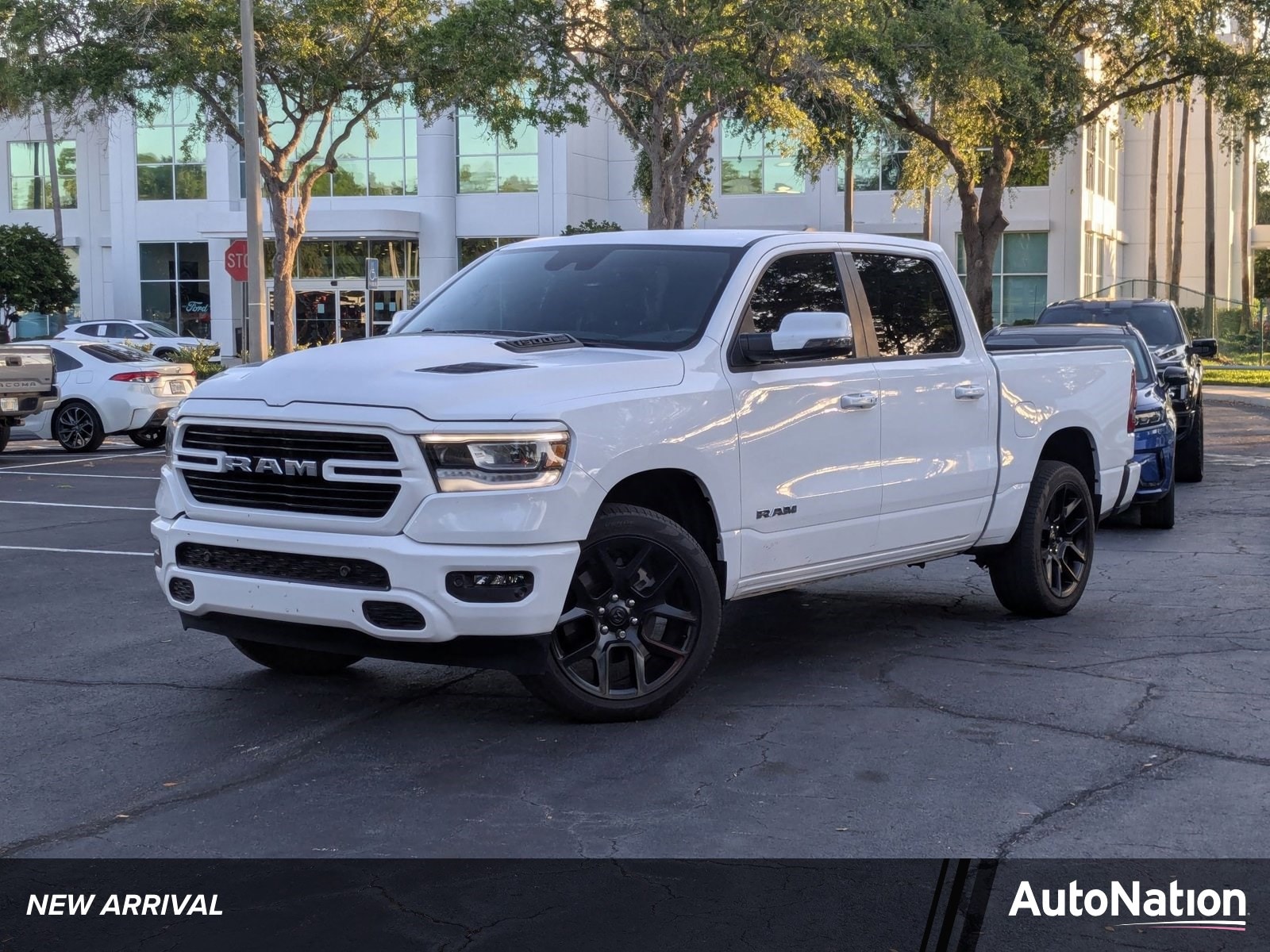 2023 RAM 1500 Laramie 4x4 Crew Cab 5'7's photo
