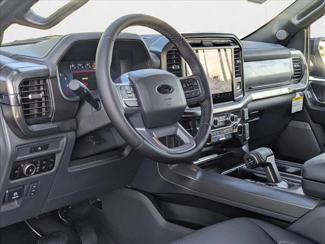 2025 Ford F-150 Lariat photo 3