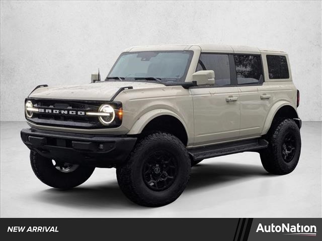 2025 Ford Bronco 4-Door Outer Banks's photo