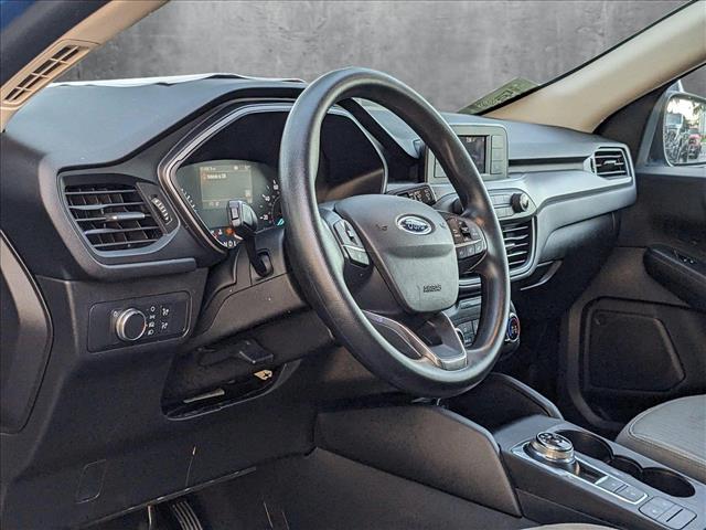 2020 Ford Escape S photo 2