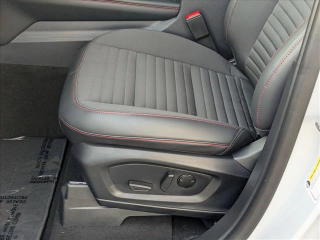 2026 Ford Explorer ST-Line photo 3