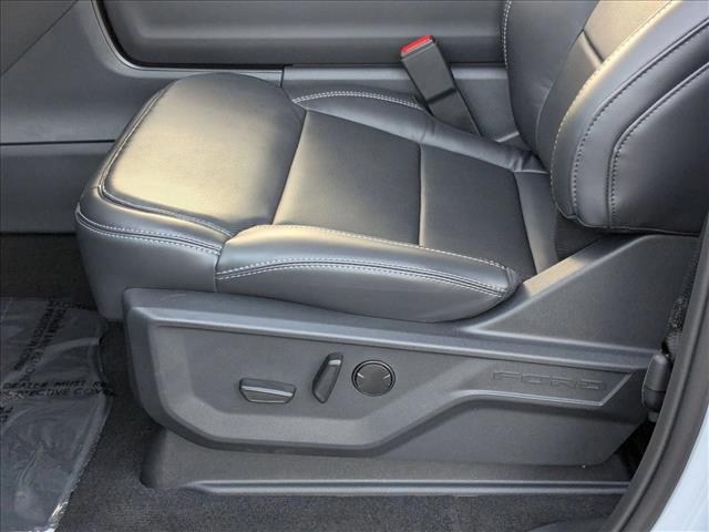 2025 Ford Expedition Platinum photo 4