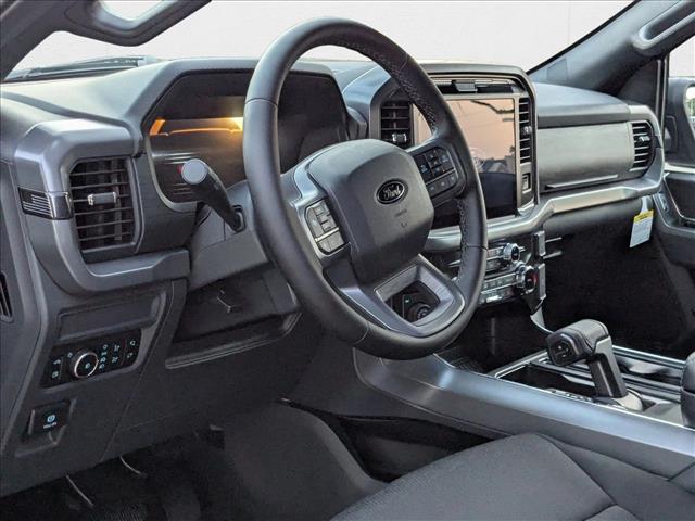 2025 Ford F-150 XLT photo 3