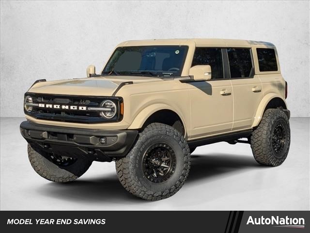 2025 Ford Bronco 4-Door Outer Banks's photo