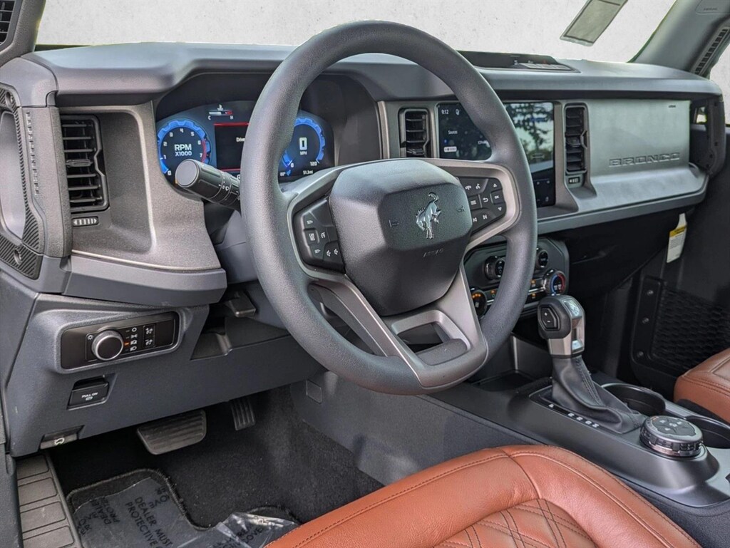New 2026 Ford Bronco Base SUV