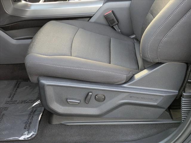 2025 Ford F-150 XLT photo 4