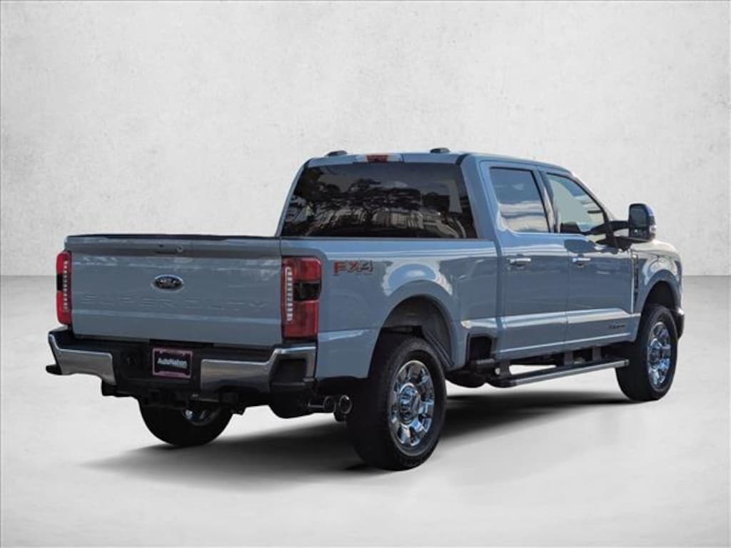New 2026 Ford F-250 LARIAT Truck Crew Cab