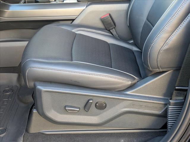 2025 Ford F-150 Lariat photo 4