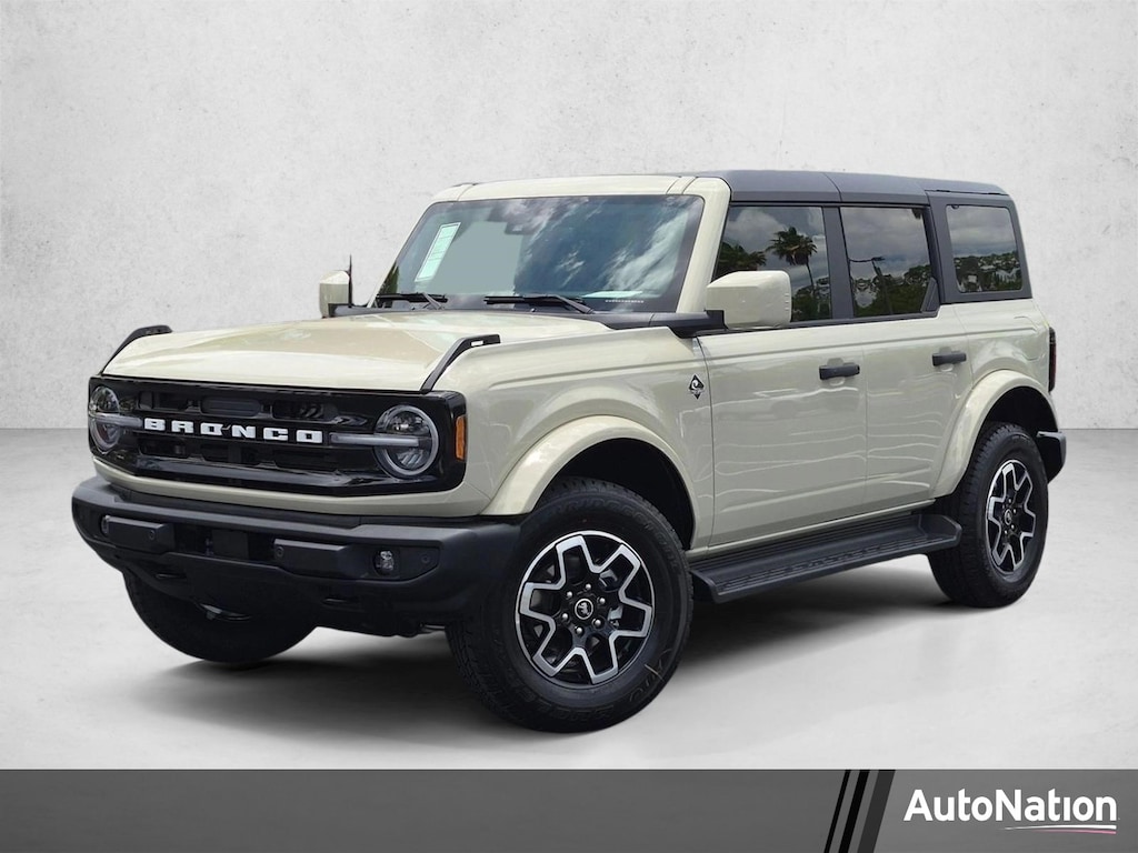 New 2026 Ford Bronco Outer Banks SUV