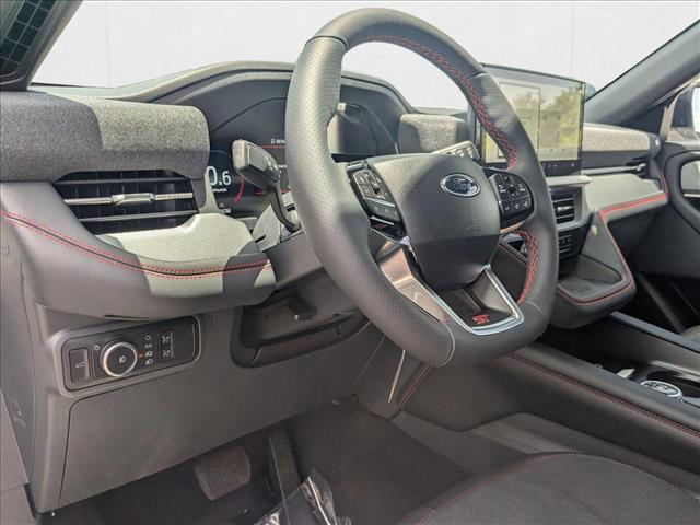 2025 Ford Explorer ST photo 3
