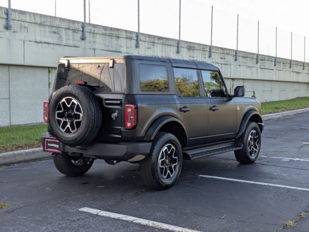 New 2026 Ford Bronco Outer Banks SUV