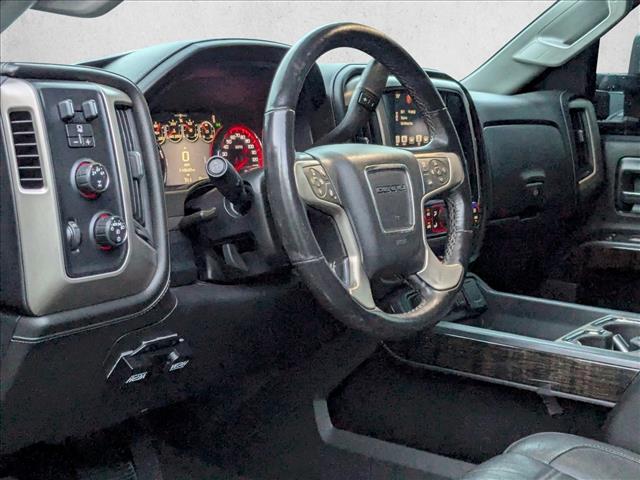 2016 Gmc Sierra 2500 HD Denali photo 2